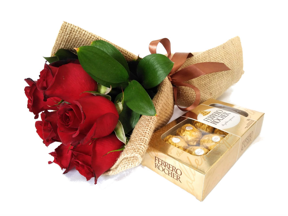 Te Quiero - Buquê de Rosas e Ferrero Rocher.