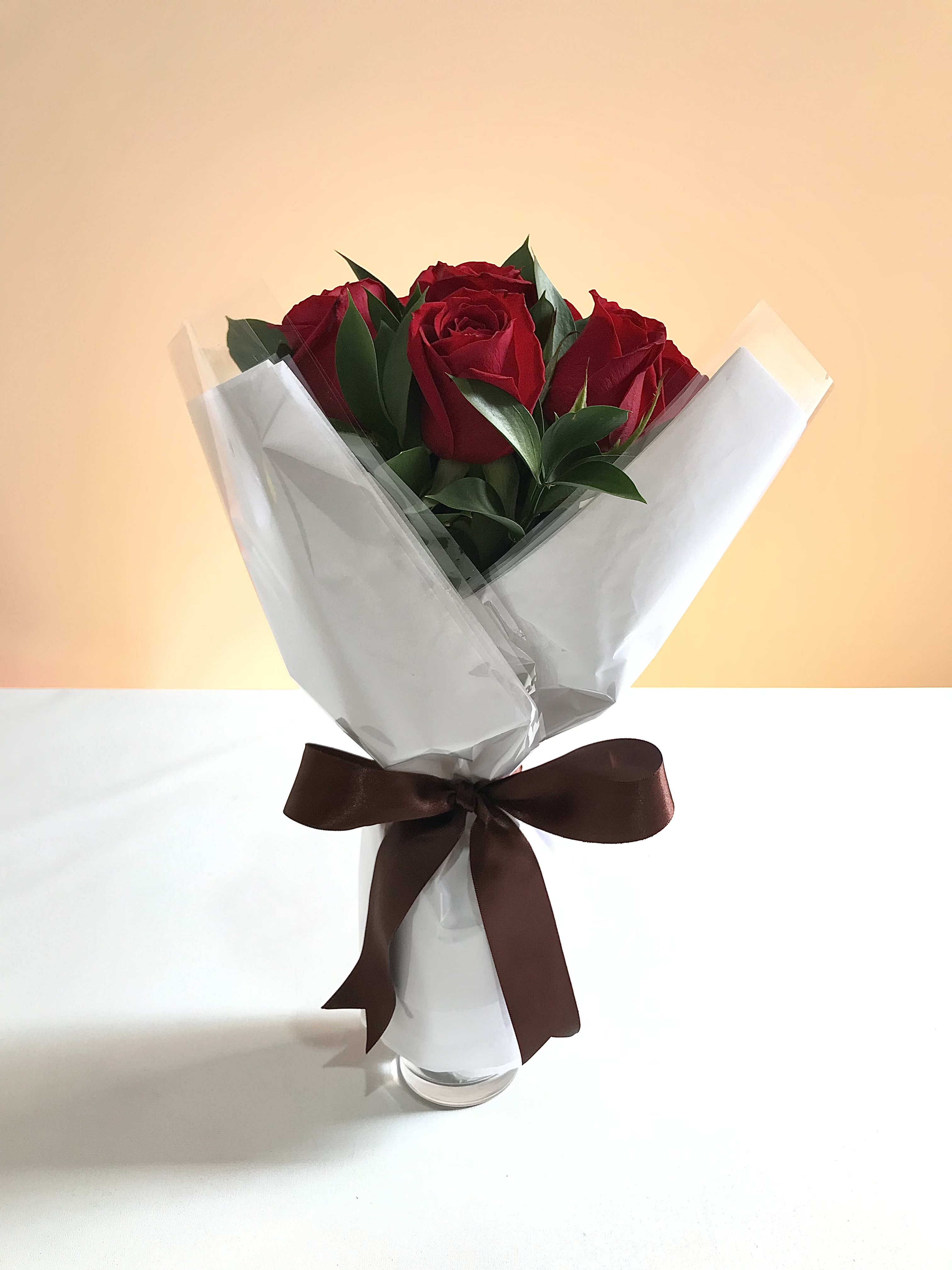 Te adoro - Buquê de cinco Rosas Vermelhas
