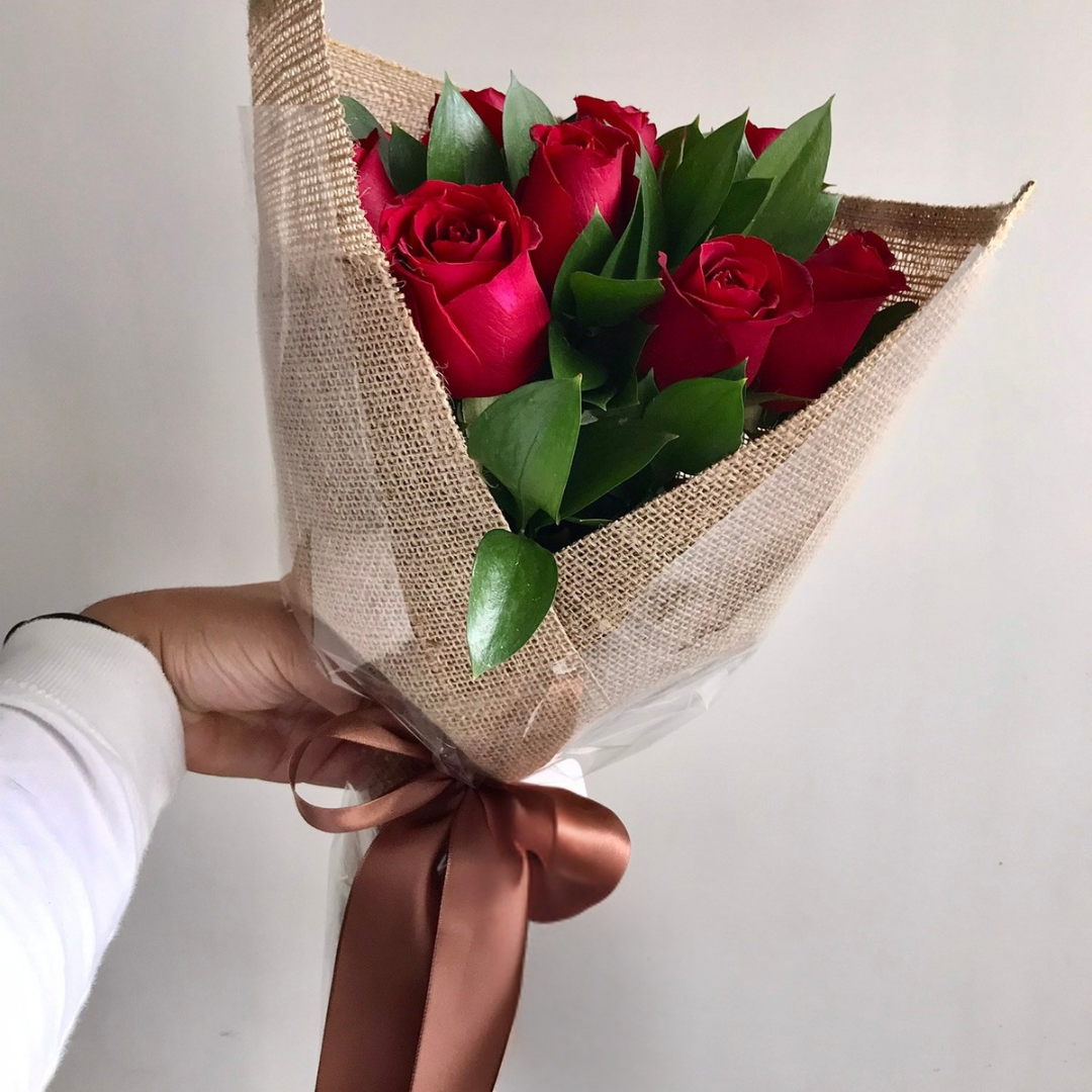 Shakespeare II - Buquê de quinze rosas vermelhas.